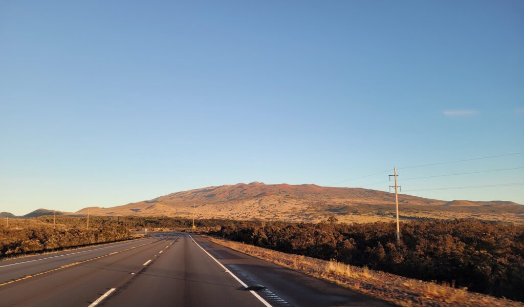 mauna-kea-from-saddle-rd-hilo-kona